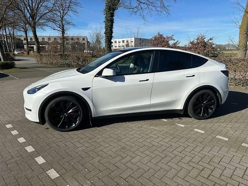 Gebraucht Tesla Model Y Performance 392 kW (534 PS) 2022 Weiß SUV