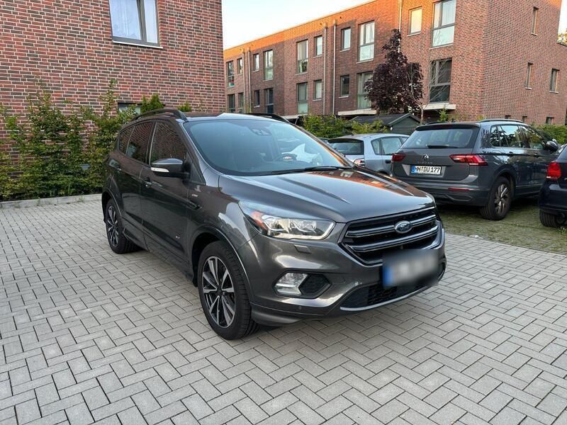 Grau Gebraucht 2017 Ford Kuga S SUV | 15.500 € (Fairer Preis) - Bild 1/4