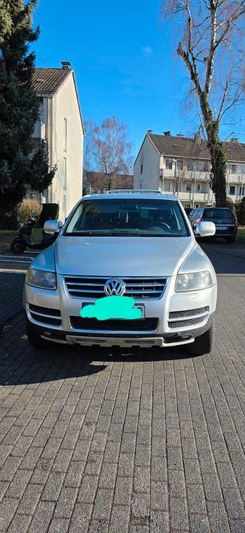 Silber Gebraucht 2006 VW Touareg Individual SUV | 3.800 € (Superpreis) - Bild 1/4