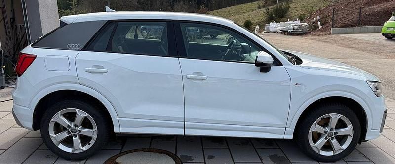 Gebraucht Audi Q2 S-Line 116 PS (85 kW) 2016 Weiß SUV