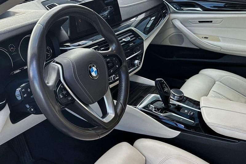 Gebraucht BMW 530 Executive 266 PS (195 kW) 2017 Grau Kombi