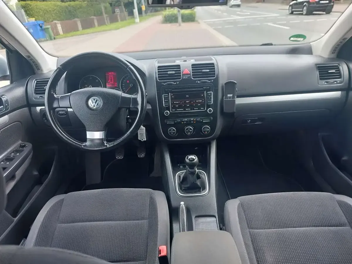 Gebraucht VW Golf VI Comfortline 105 PS (77 kW) 2009 Reflexsilber metallic Kombi