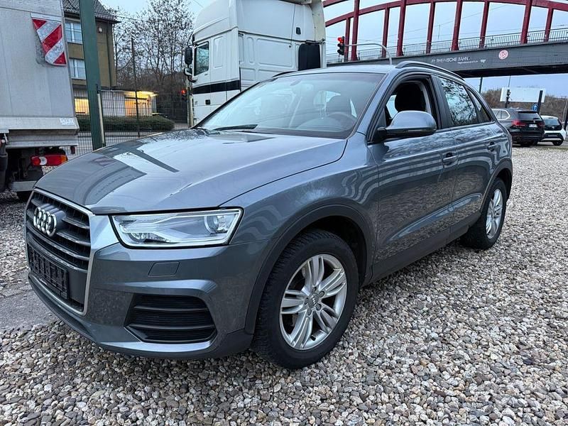 Gebraucht Audi Q3 Basis 179 PS (131 kW) 2015 Grau SUV
