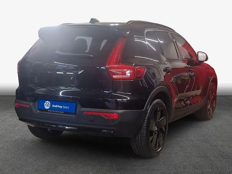 Gebraucht Volvo XC40 Plus 163 PS (119 kW) 2025 Onyx schwarzmetallic SUV