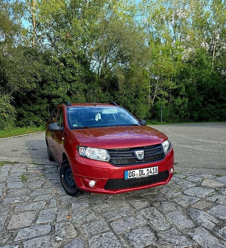 Gebraucht 2014 Dacia Logan MCV Lauréate Kombi | 5.299 € (Teuer) - Bild 1/4