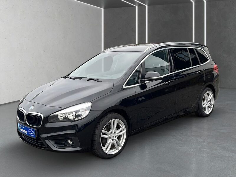 Schwarz Gebraucht 2016 BMW 218 Gran Tourer Advantage Van / Kleinbus | 8.990 € (Fairer Preis) - Bild 1/4