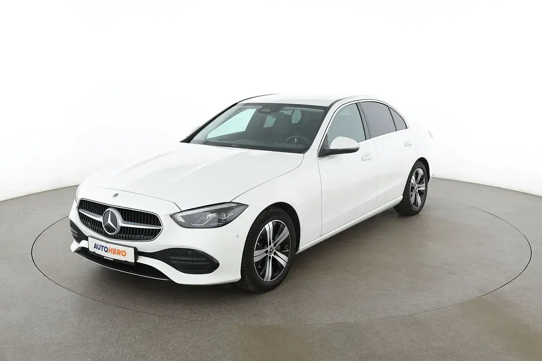 Gebraucht Mercedes C180 Avantgarde 190 PS (139 kW) 2022 Limousine