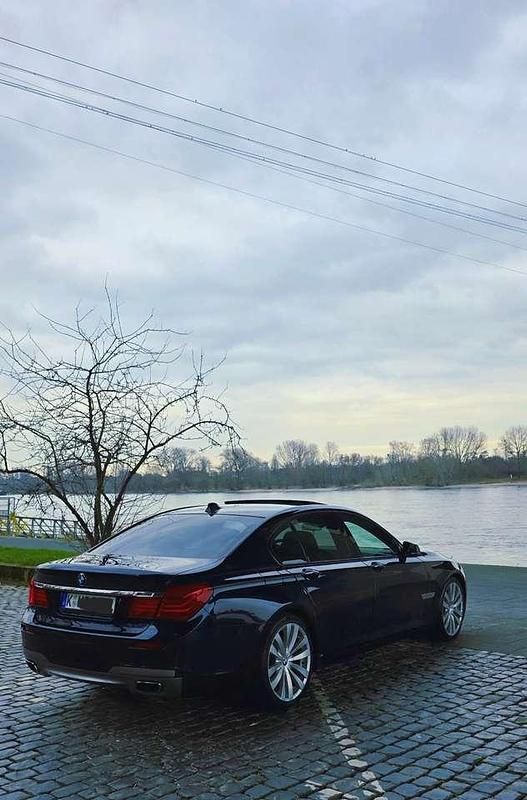 Gebraucht BMW 740 M Sport 306 PS (225 kW) 2011 Limousine