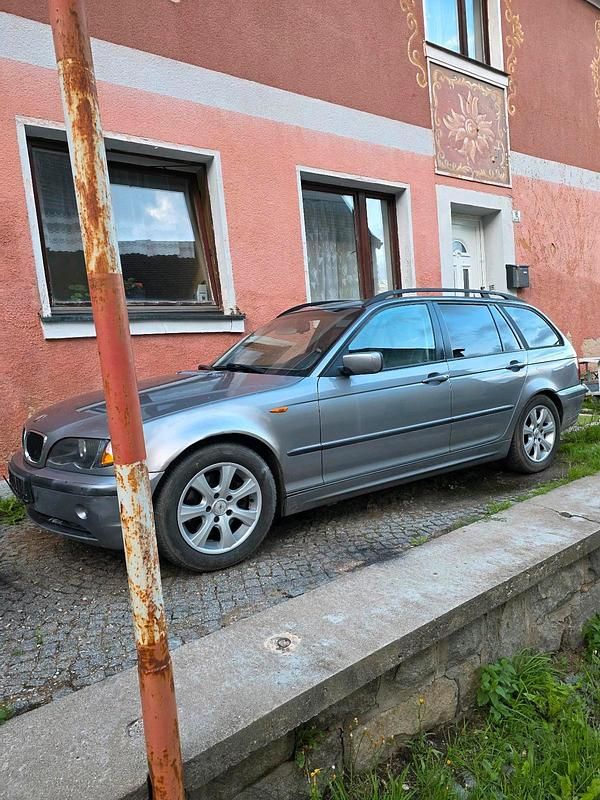 Second-hand BMW 320 150 CP (110 kW) 2005 Argintiu Break