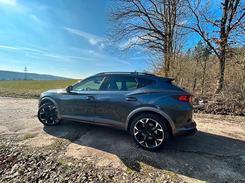 Używany Cupra Formentor VZ 310 KM (228 kW) 2022 Szary SUV