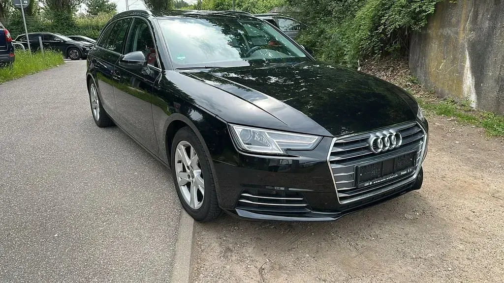 Gebraucht Audi A4 Sport 150 PS (110 kW) 2016 Schwarz Kombi