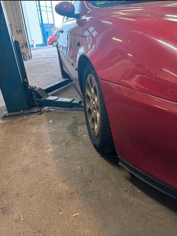 Gebraucht Alfa Romeo 147 120 PS (88 kW) 2004 Rot Kleinwagen