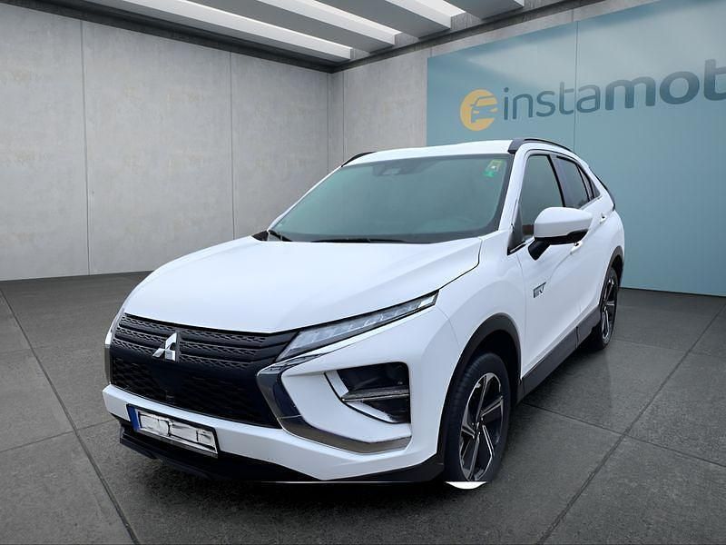 Weiß Gebraucht 2022 Mitsubishi Eclipse Cross SUV | 24.649 € (Fairer Preis) - Bild 1/4