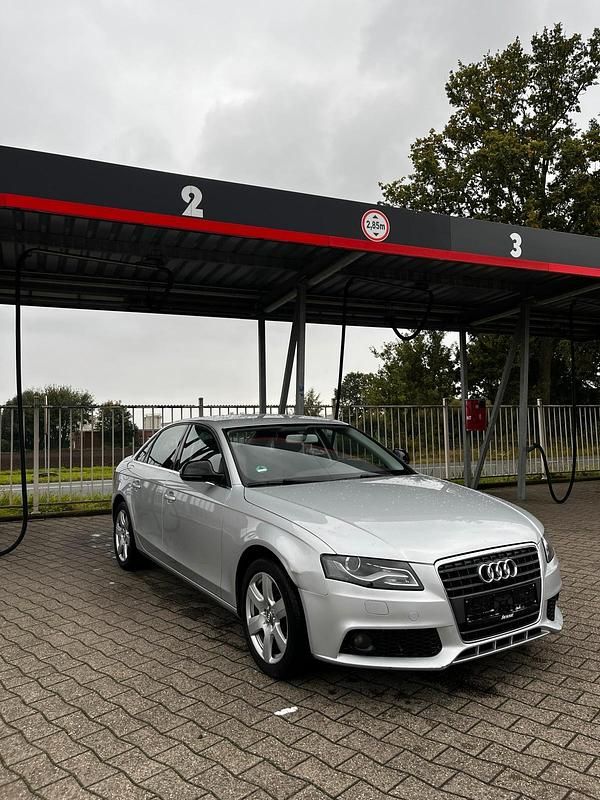 Grau Gebraucht 2008 Audi A4 Limousine | 4.000 € (Superpreis) - Bild 1/4