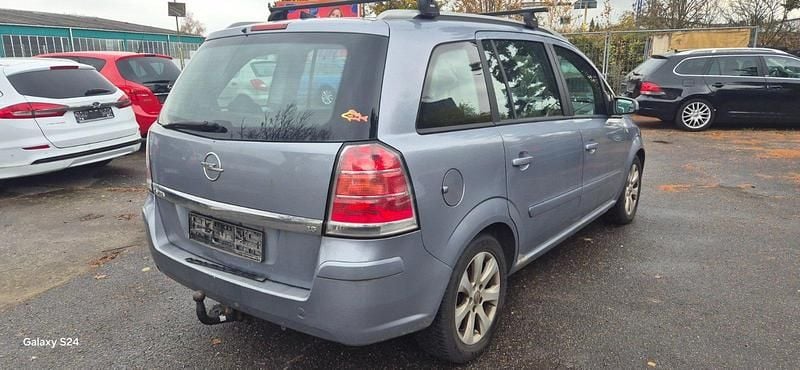 Gebraucht Opel Zafira 140 PS (102 kW) 2006 Grau Van / Kleinbus