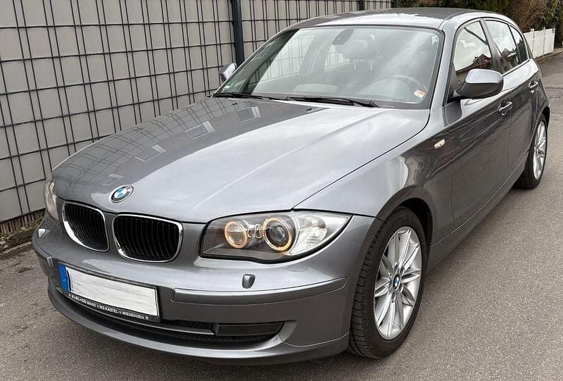 Gebraucht BMW 120 Advantage 177 PS (130 kW) 2011 Silber Kleinwagen