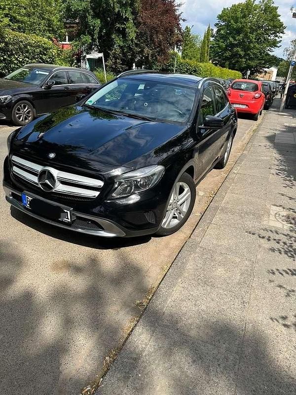 Gebraucht 2015 Mercedes GLA200 StreetStyle SUV | 13.000 € (Fairer Preis) - Bild 1/4