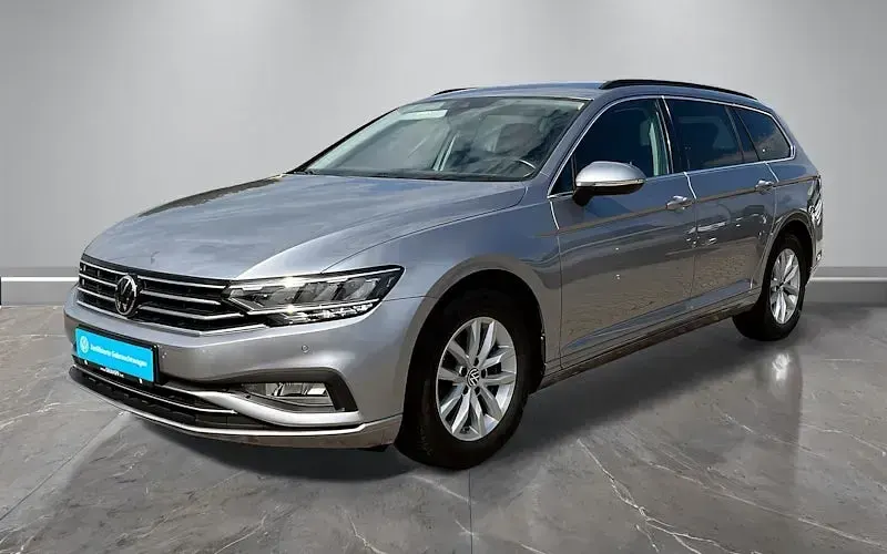 Gebraucht VW Passat Business 150 PS (110 kW) 2022 Silber Kombi