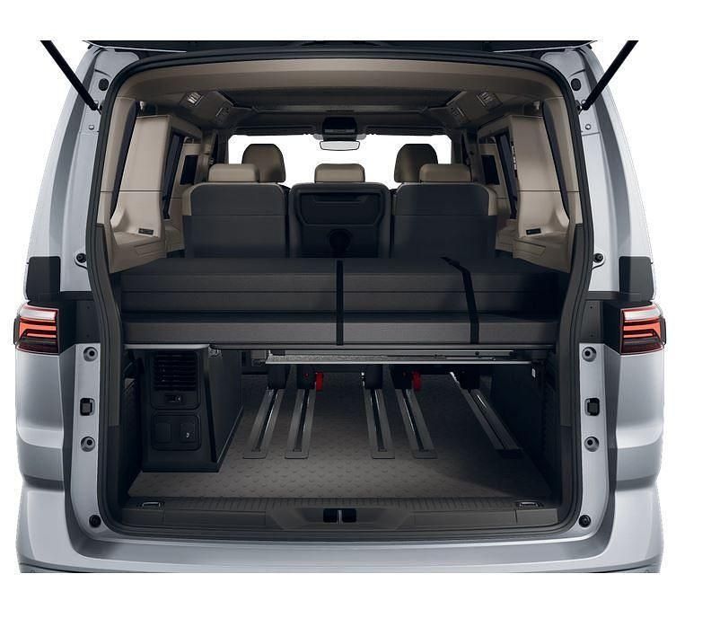 Neu VW T7 Beach 150 PS (110 kW) 2025 Silber Van