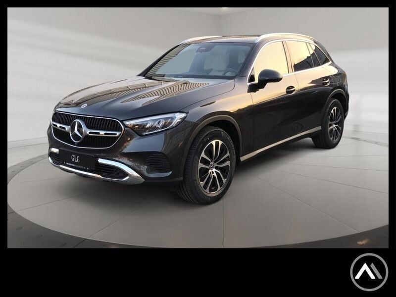 Grau metalliclack graphitgrau Gebraucht 2025 Mercedes GLC220 Avantgarde SUV | 56.889 € - Bild 1/4