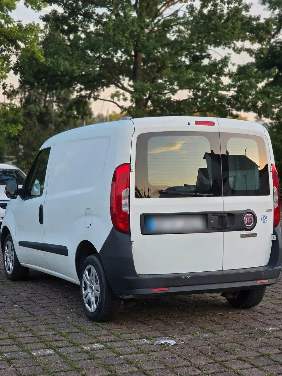 Gebraucht Fiat Doblò 90 PS (66 kW) 2016 Weiß Van / Kleinbus