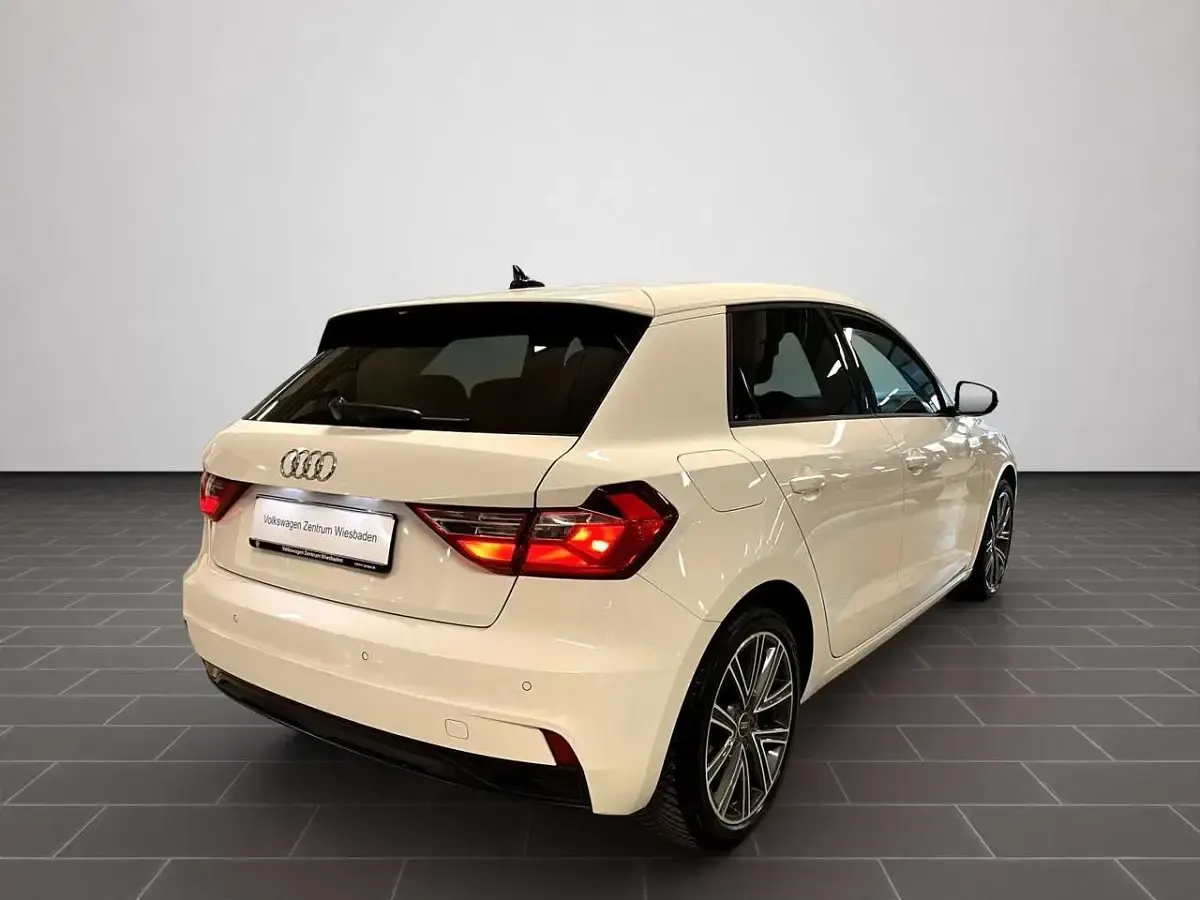 Gebraucht Audi A1 Advanced Plus 110 PS (80 kW) 2023 Cortinaweiß SUV