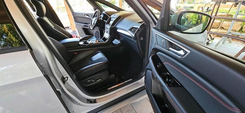 Gebraucht Ford S-MAX ST-Line 190 PS (139 kW) 2018 Silber Van / Kleinbus