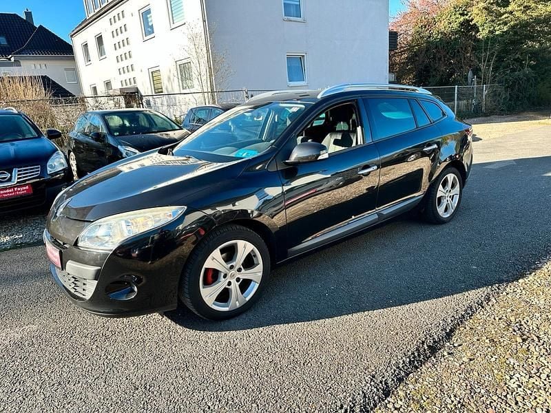 Gebraucht Renault Mégane GrandTour 131 PS (96 kW) 2010 Schwarz Kombi