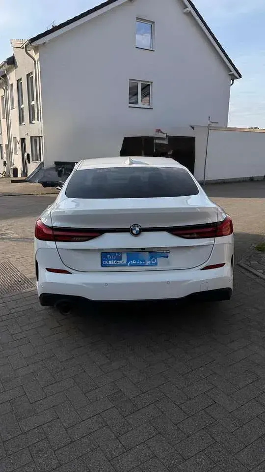 Gebraucht BMW 218 M Sport 136 PS (100 kW) 2021 Weiß Limousine