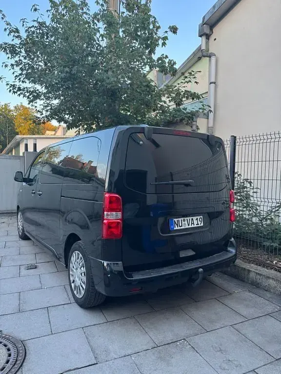 Gebraucht Toyota Proace Verso Executive 177 PS (130 kW) 2018 Schwarz Kombi
