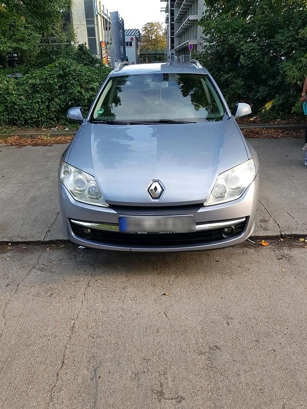 Silber Gebraucht 2008 Renault Laguna III Kombi | 2.400 € (Fairer Preis) - Bild 1/4