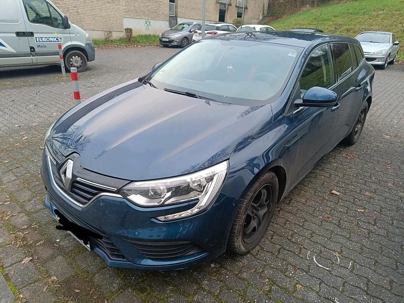 Gebraucht Renault Mégane IV Life 101 PS (74 kW) 2017 Blau Limousine