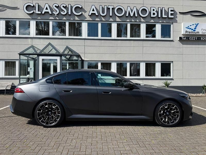 Gebraucht BMW M5 Performance 727 PS (534 kW) 2025 Grau Limousine