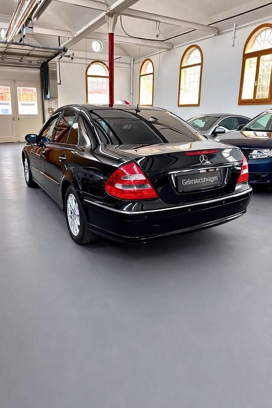 Gebraucht Mercedes E280 Avantgarde 231 PS (169 kW) 2005 Schwarz Limousine