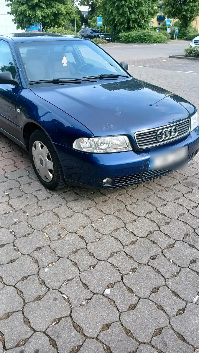 Gebraucht Audi A4 101 PS (74 kW) 1996 Blau Limousine