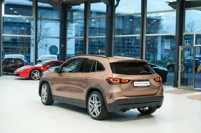 Gebraucht Mercedes GLA35 AMG AMG 306 PS (225 kW) 2021 Rosegold  metalliclack SUV