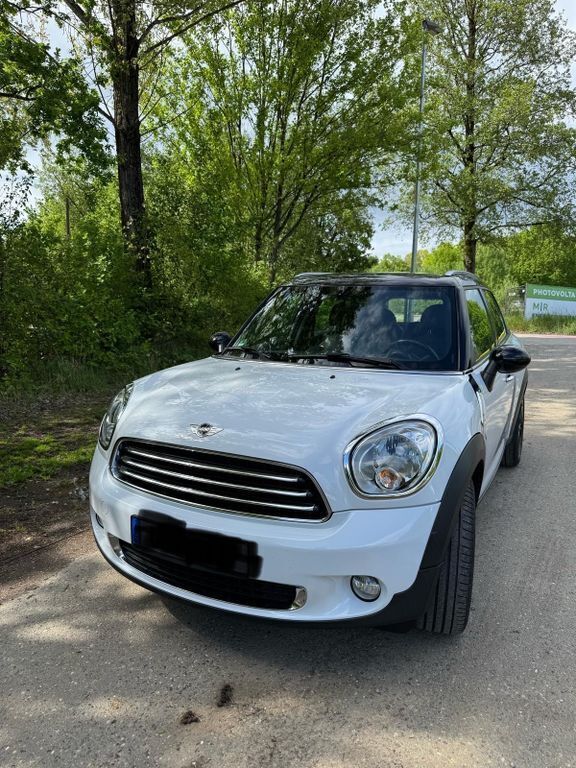 Weiß Gebraucht 2010 Mini Cooper Countryman SUV | 6.800 € (Etwas zu teuer) - Bild 1/4