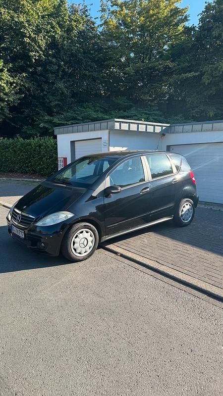 Schwarz Gebraucht 2006 Mercedes A150 Limousine | 2.000 € (Superpreis) - Bild 1/4