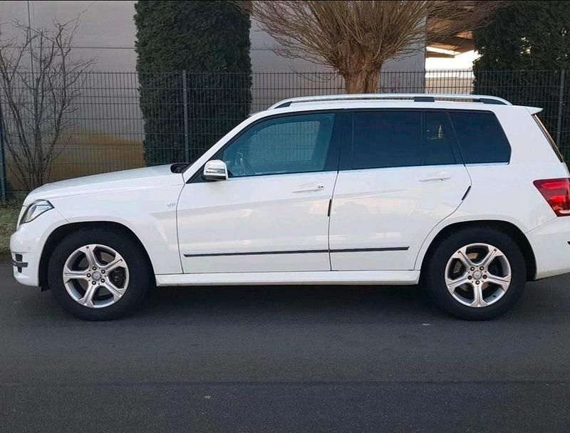 Gebraucht Mercedes GLK220 170 PS (125 kW) 2014 Weiß SUV