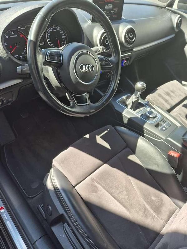 Gebraucht Audi A3 S-Line 110 PS (80 kW) 2015 Mythosschwarz metallic Limousine