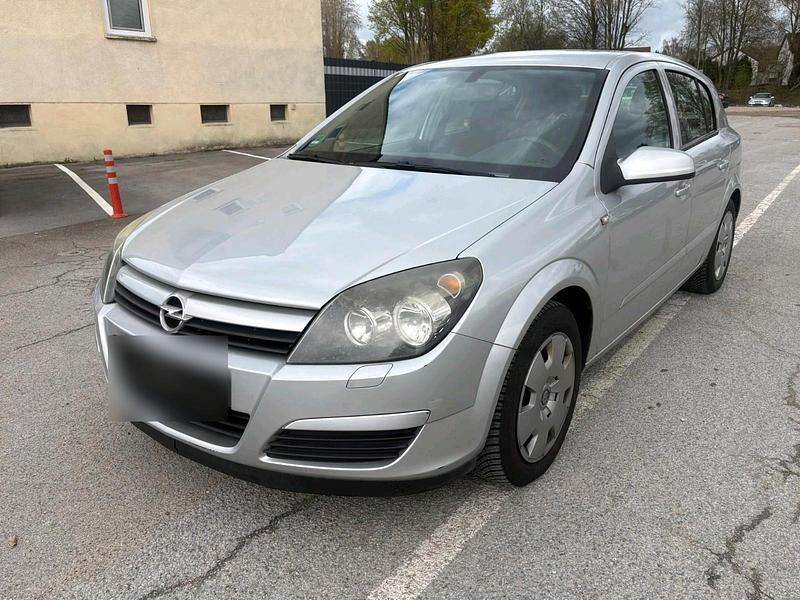 Gebraucht Opel Astra 90 PS (66 kW) 2005 Silber Limousine