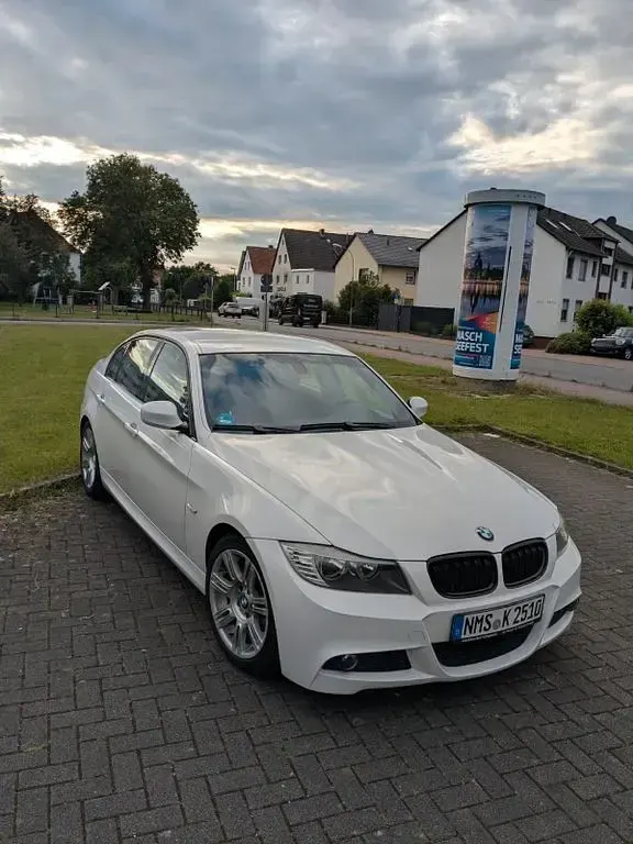 Gebraucht BMW 318 Performance 143 PS (105 kW) 2009 Weiß Limousine