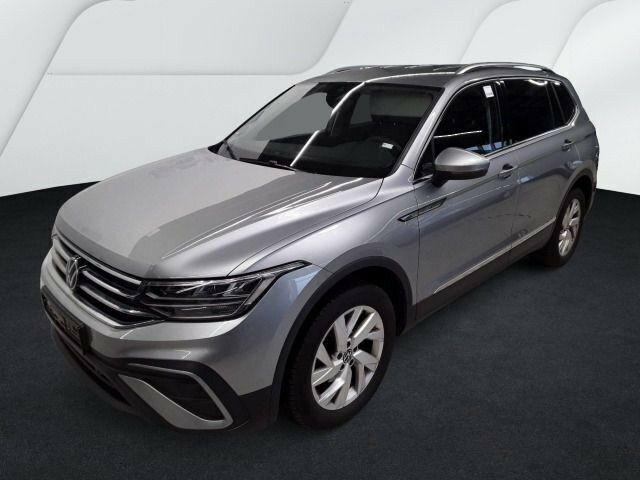 Silber Gebraucht 2024 VW Tiguan Life SUV | 35.890 € (Fairer Preis) - Bild 1/2