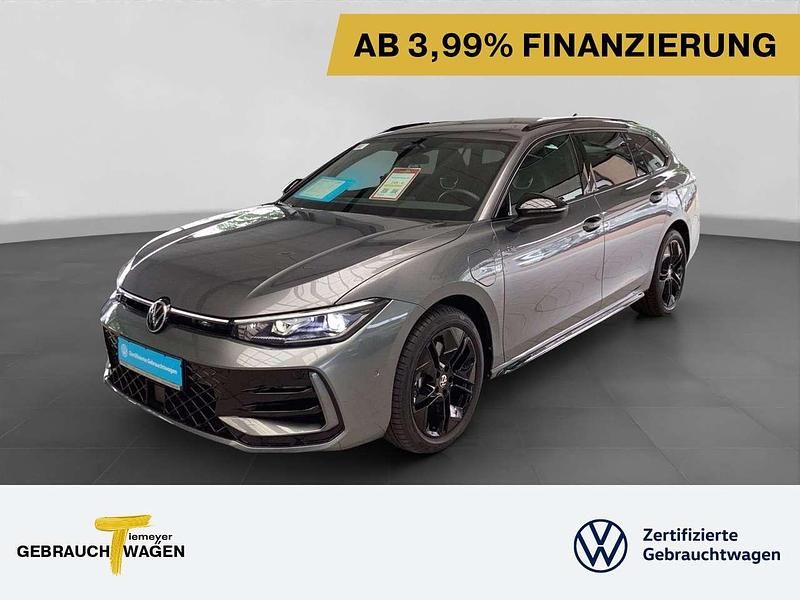 Grau Gebraucht 2024 VW Passat Style Kombi | 43.380 € (Superpreis) - Bild 1/4