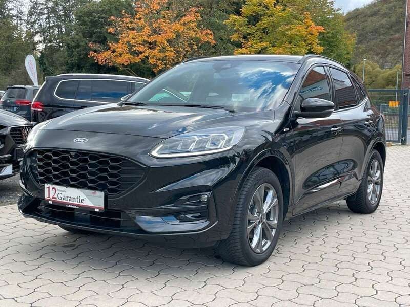 Verkauft Ford Kuga Hybrid 4x4 ST Line . gebraucht 2021 68.700 km