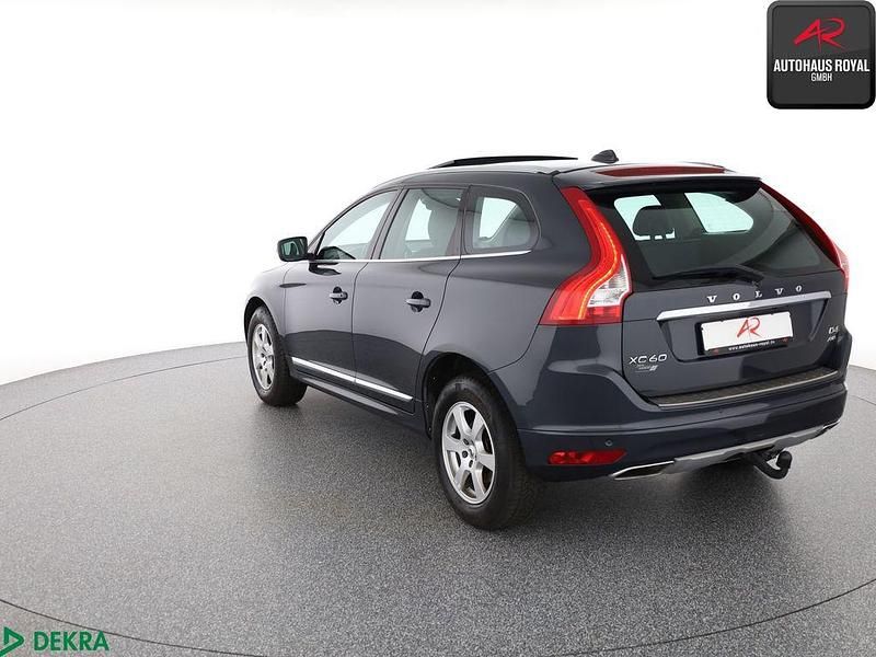 Gebraucht Volvo XC60 Summum 190 PS (139 kW) 2017 Savile grey SUV