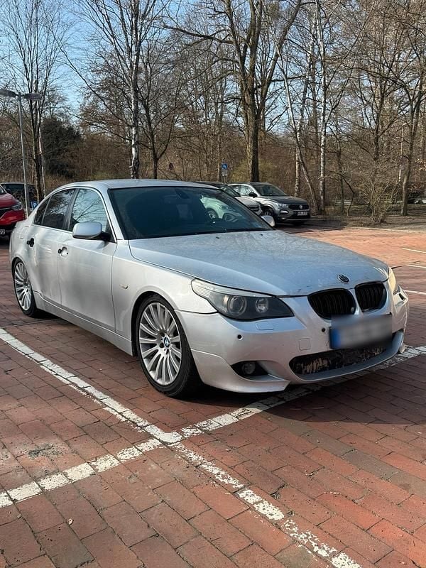 Gebraucht BMW 525 177 PS (130 kW) 2004 Silber Limousine