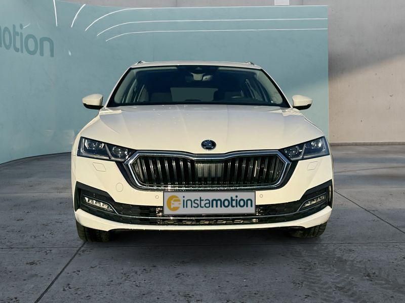 Gebraucht Skoda Octavia 204 PS (150 kW) 2021 Weiß Kombi