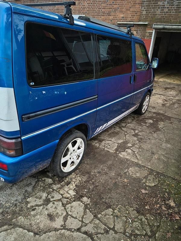 Gebraucht VW T4 102 PS (75 kW) 1999 Blau Van