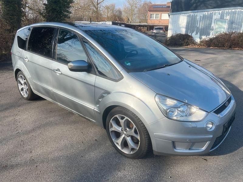 Gebraucht Ford Galaxy Titanium 140 PS (102 kW) 2007 Silber Van / Kleinbus